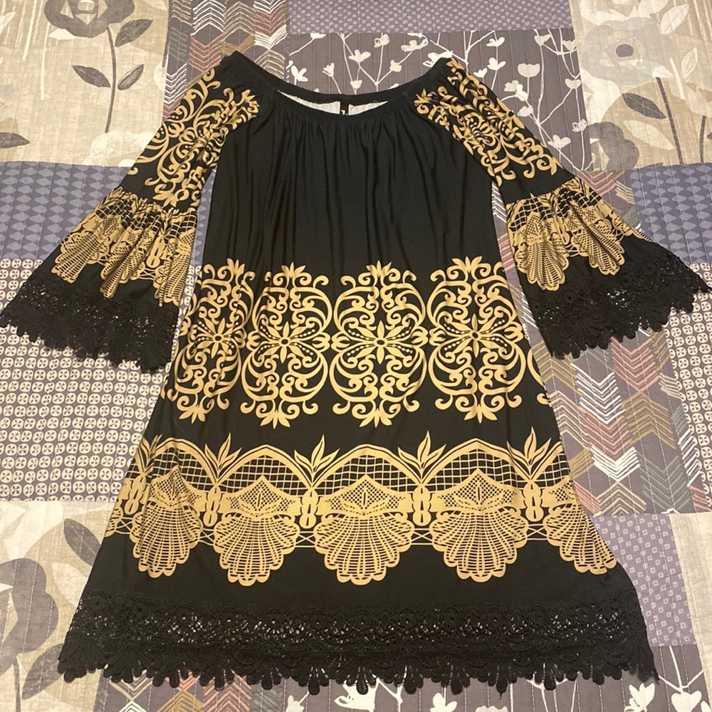 White Mark lace trimmed dress